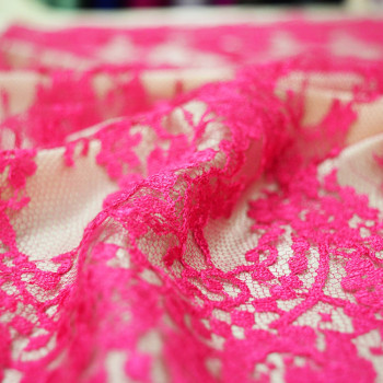 Dentelle de Calais fuchsia