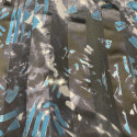 Tissu mousseline de soie imprimé bande satin motifs géométriques bleus
