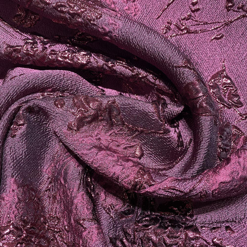 Tissu brocart de soie imprimé floral parme