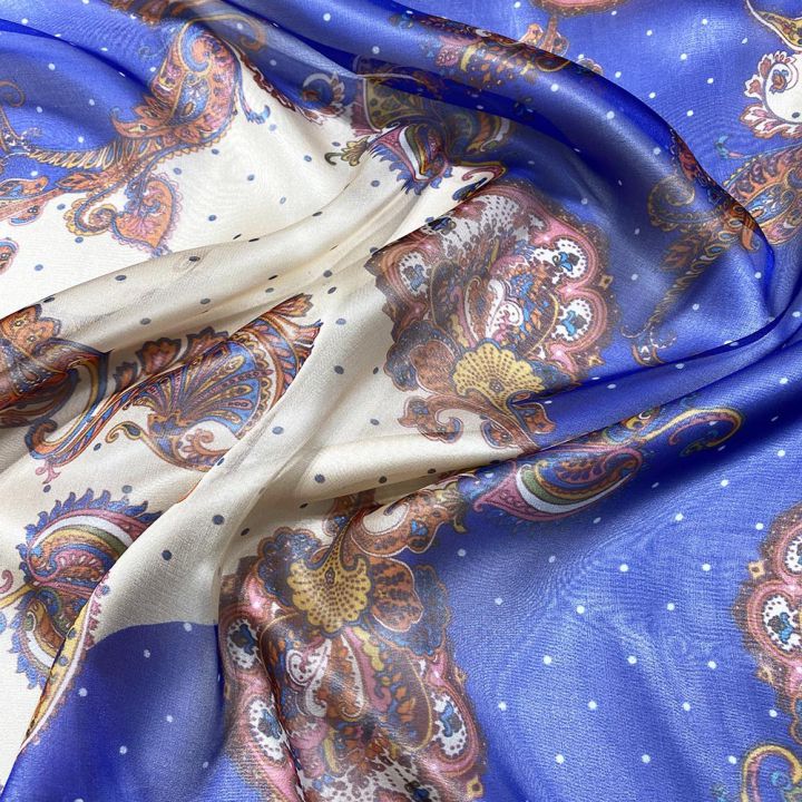 Tissu mousseline 100% soie imprimé paisley bleu royal