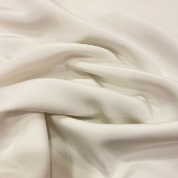 Tissu crêpe drap de soie blanc cassé