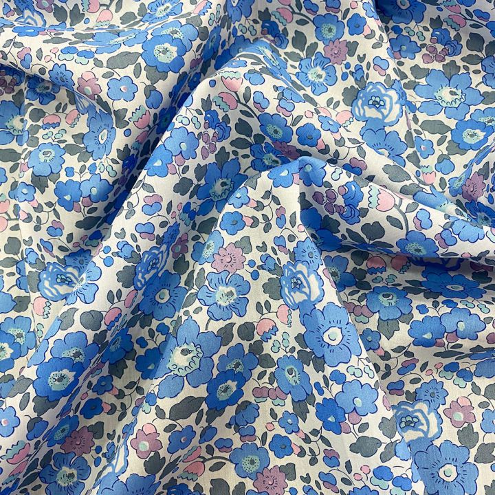 Tissu Liberty Betsy bleu ciel