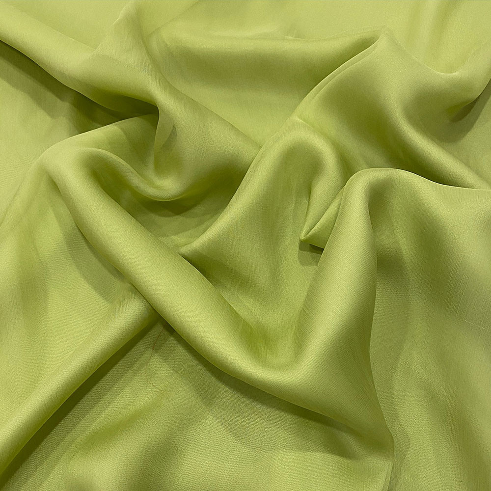 Anise green 100 silk chiffon (2) — Tissus en Ligne