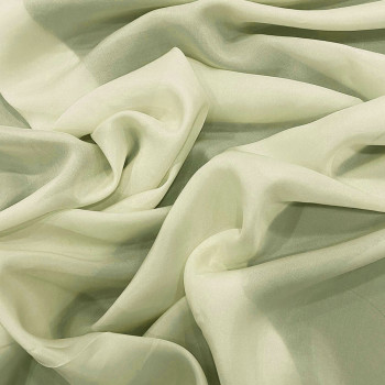 Tissu pongé de soie vert murmure