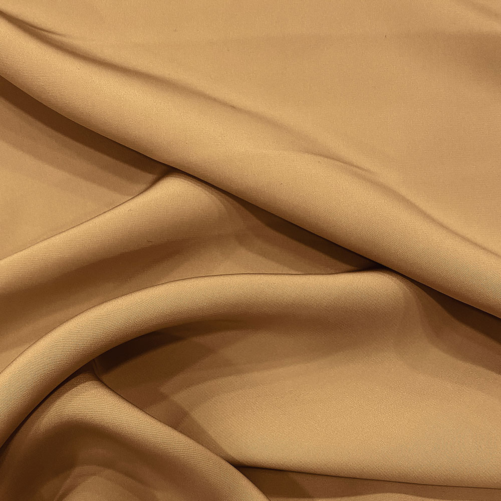 Sand beige 100 silk doublesided cady crepe fabric — Tissus en Ligne