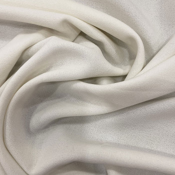 White fluid 100% wool crepe fabric