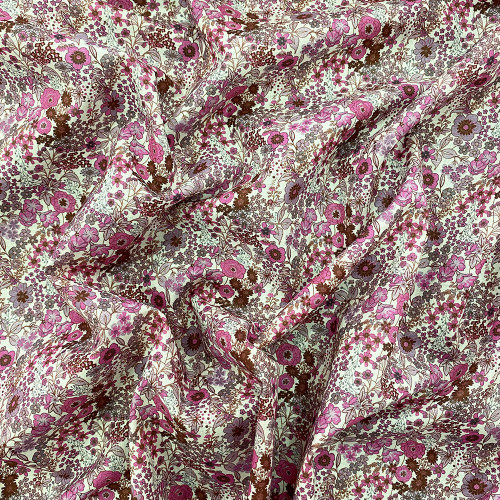 100% cotton poplin fabric with digital print pink floral (3.70 meters)