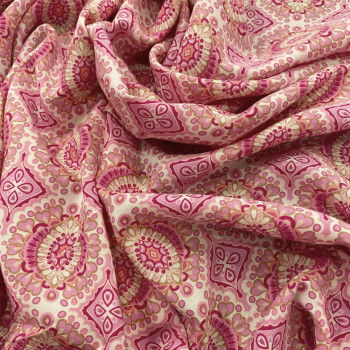 Tissu fibranne 100 % viscose imprimé bohème chic rose