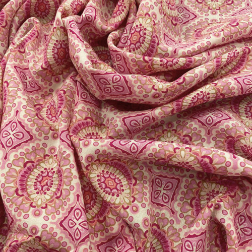 Tissu fibranne 100 % viscose imprimé bohème chic rose
