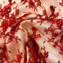 Dentelle de Calais Chantilly perlée rouge Dentelle de Calais Chantilly perlée rouge