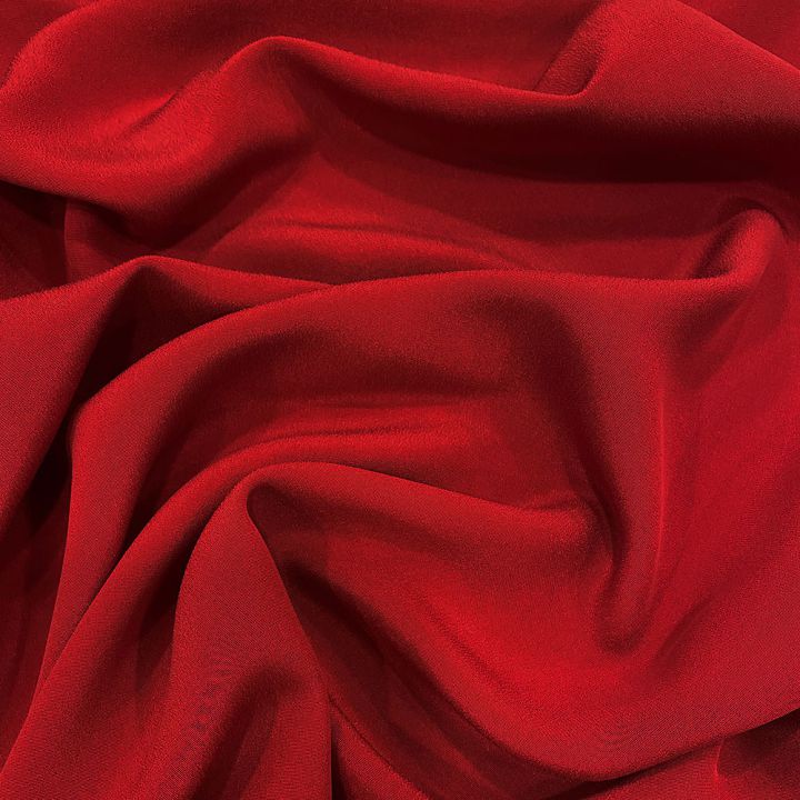 Red 100% silk crepe fabric (3.15 meters)