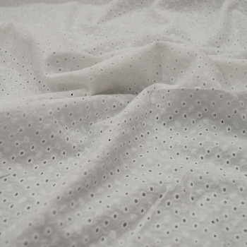 Tissu broderie anglaise 100% coton